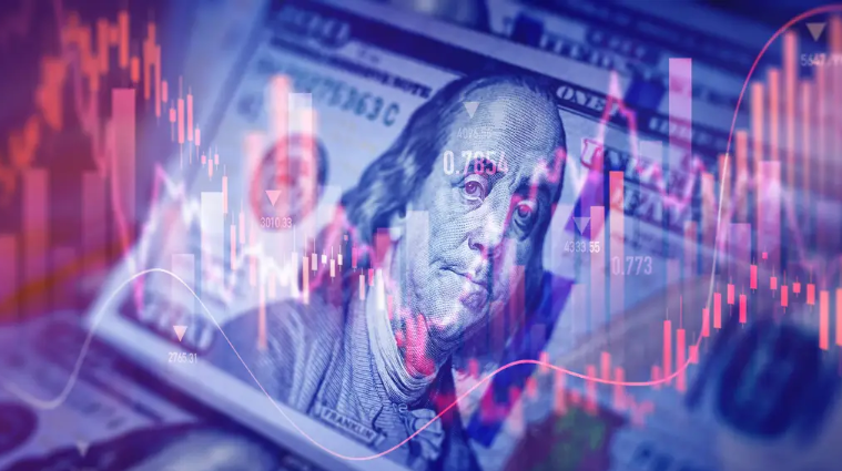 Dollar Rises, Oil Prices Fall