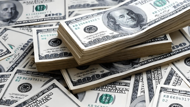 Dollar Index Edges Higher